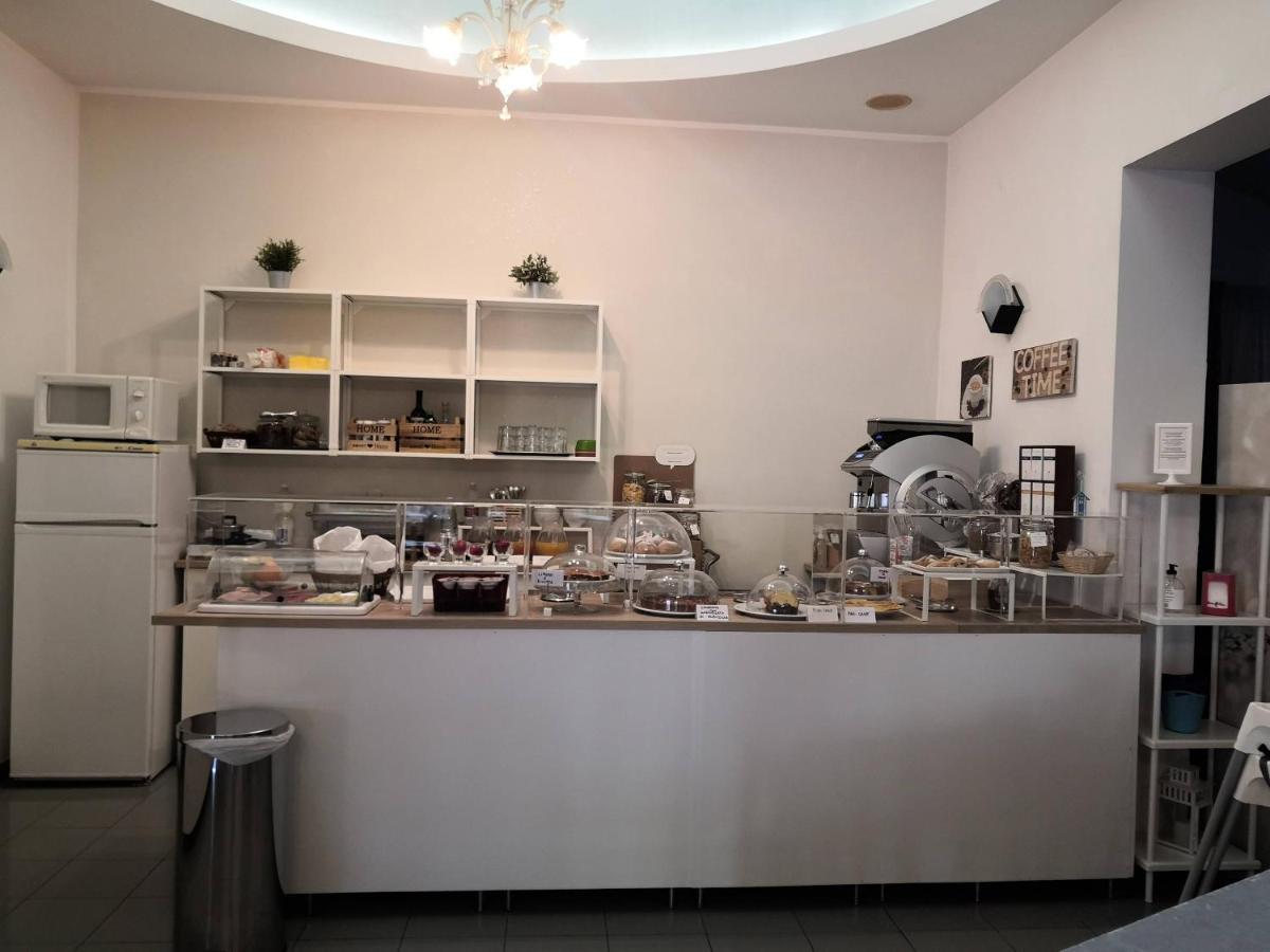 Hotel Iride Suite & Breakfast- Ideale Per Famiglie E Coppie Riccione Exterior photo