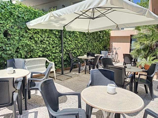 Hotel Iride Suite & Breakfast- Ideale Per Famiglie E Coppie Riccione Exterior photo